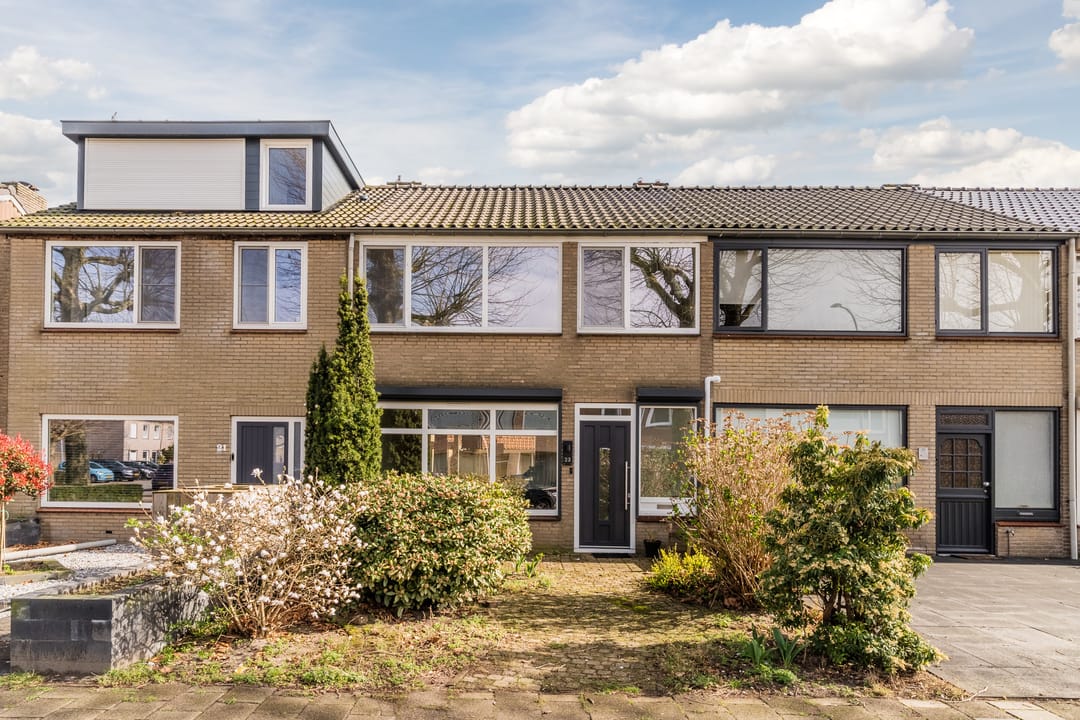 Photo 37 of Dr. Schaepmanlaan 23