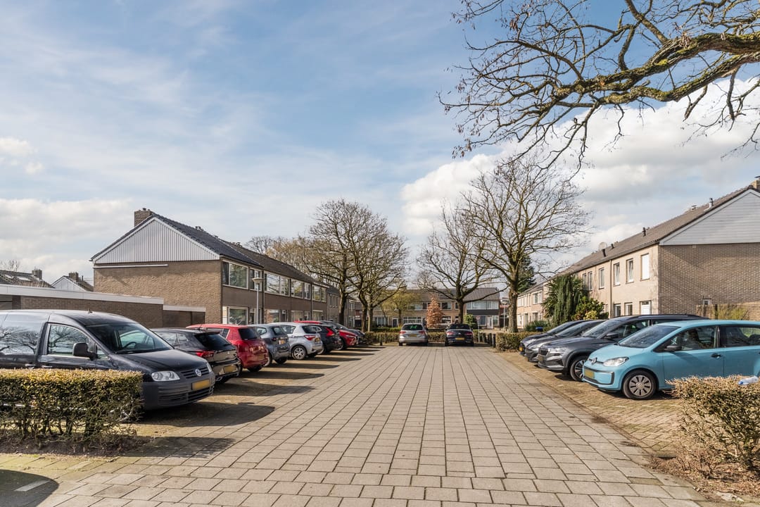 Photo 38 of Dr. Schaepmanlaan 23