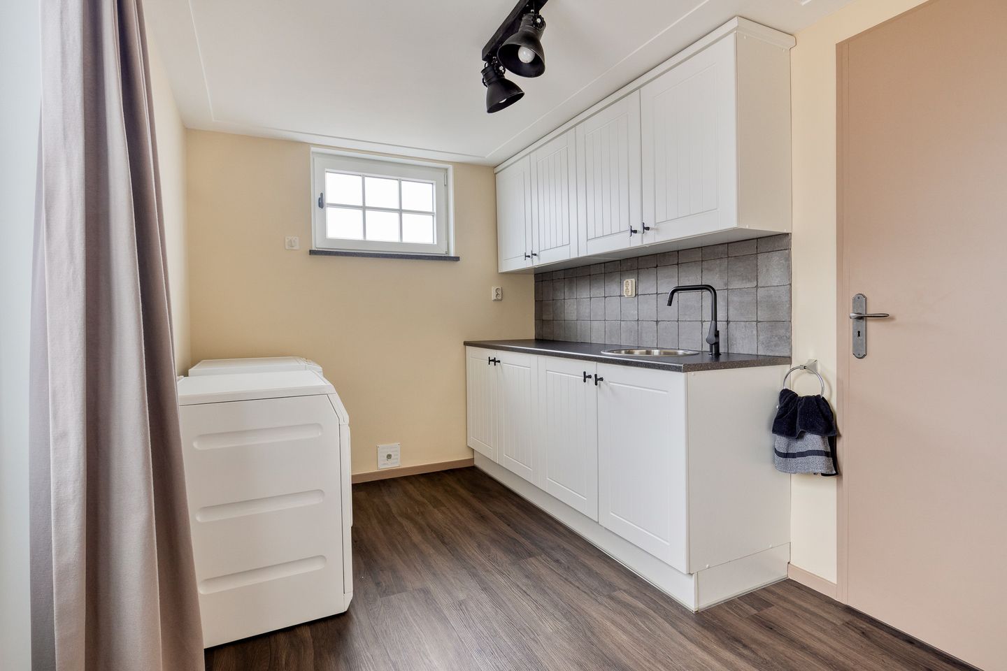 Photo 19 of Boterzandestraat 24-A