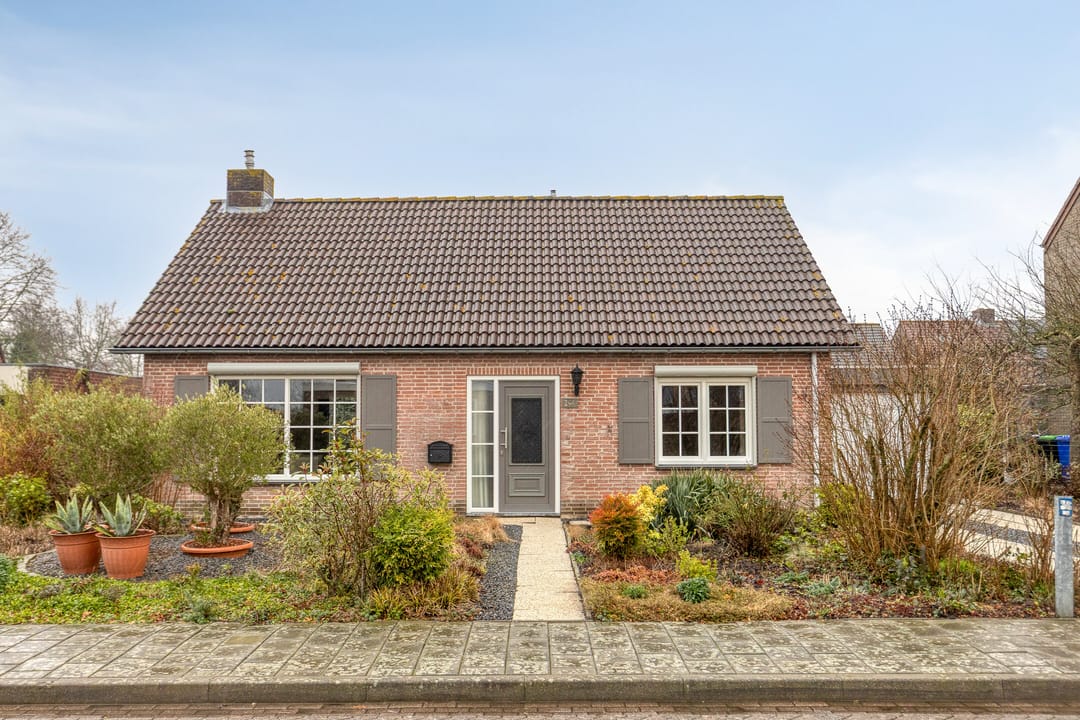 Photo 2 of Boterzandestraat 24-A