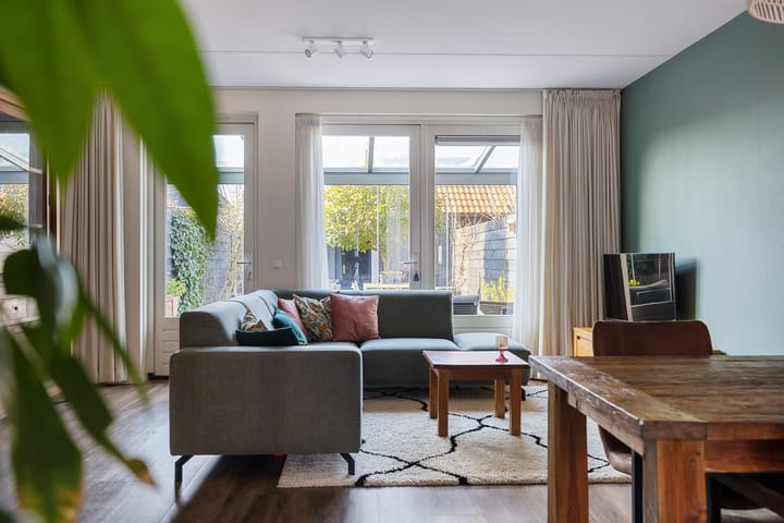 Photo 2 of It Heafek 13