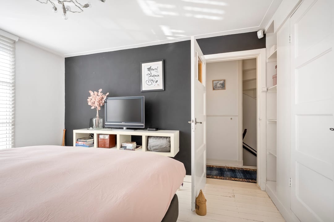 Spacious 1930s semi-detached house with deep backyard and garage — 44