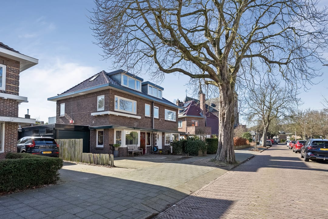 Spacious 1930s semi-detached house with deep backyard and garage — 65