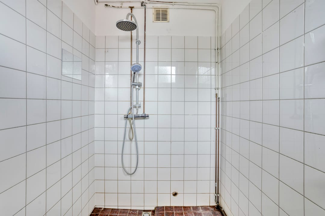 Photo 16 of Floresstraat 9-A
