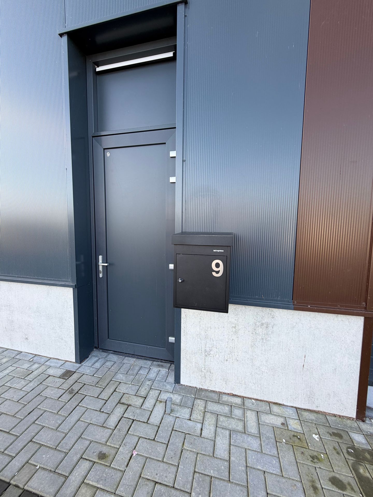 View photo 2 of Roggemole 10-A0009