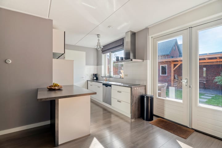 Photo 3 of Boezeroen 6