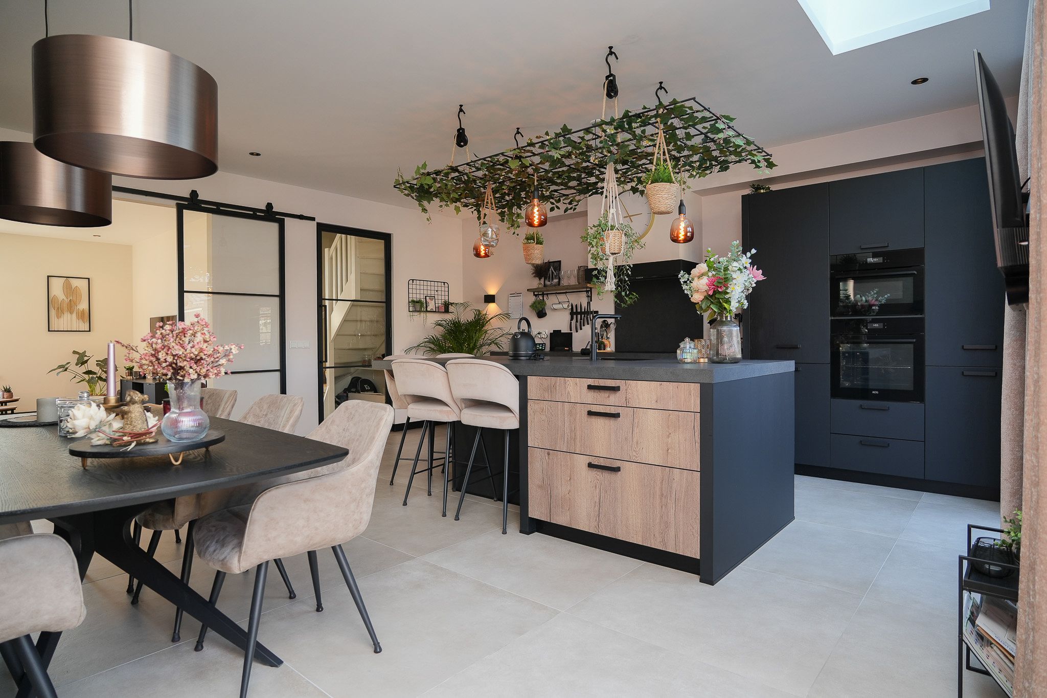 Photo 15 of van Heemstraweg 84-02