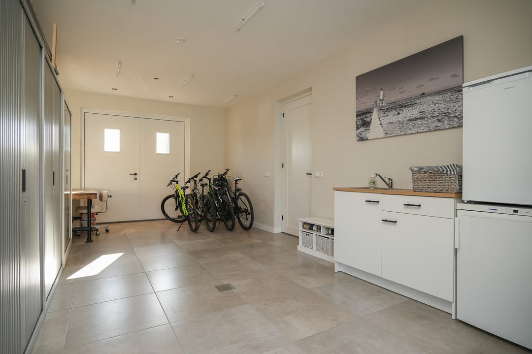 Photo 38 of van Heemstraweg 84-02