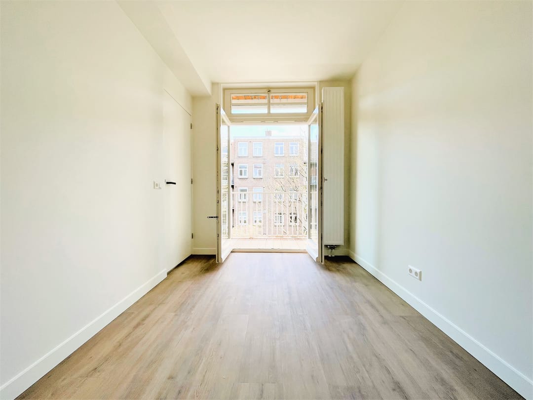 Photo 11 of Rijnstraat 18-2