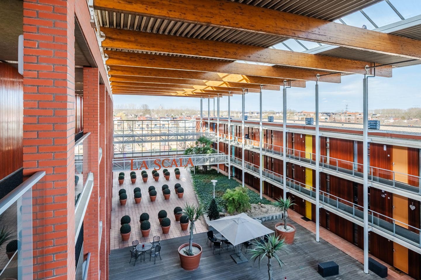 Photo 35 of Ouverture 46