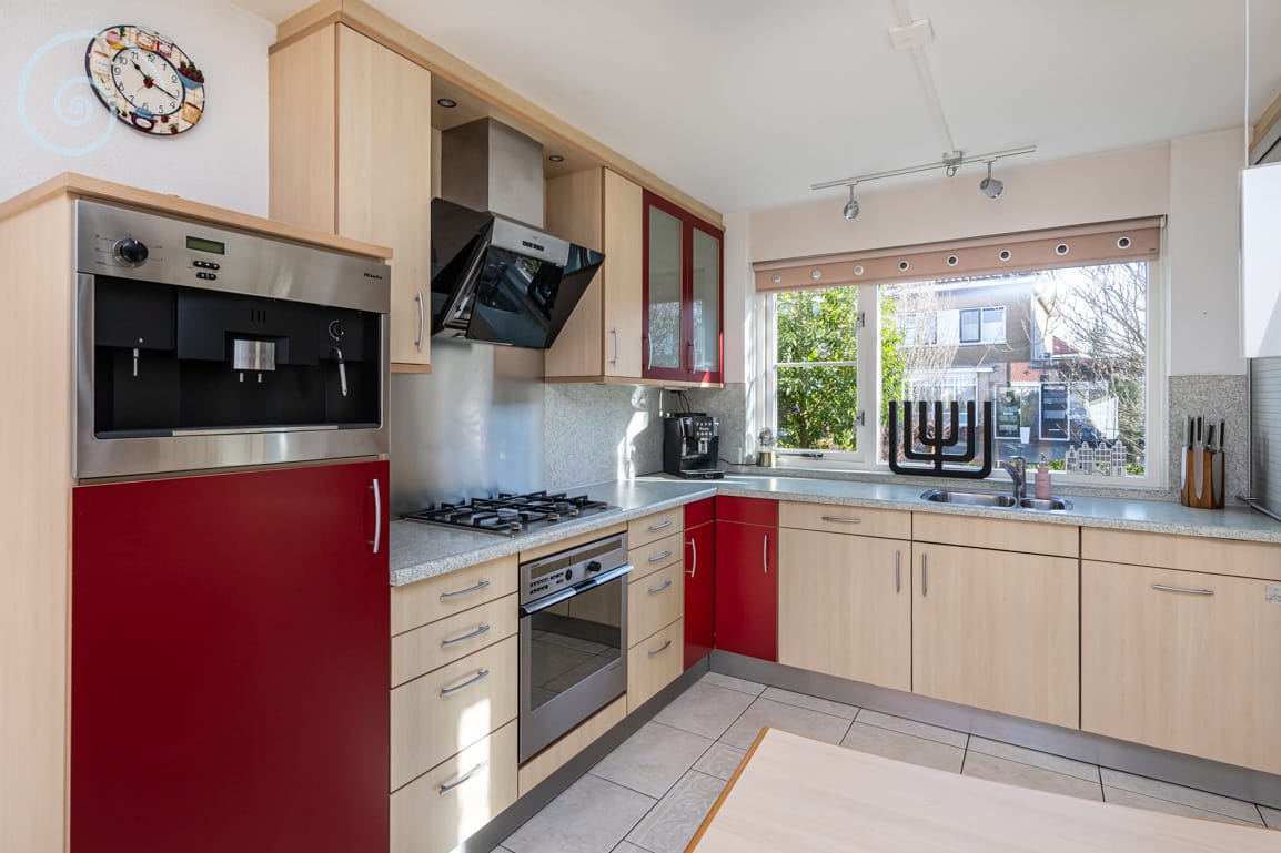 Foto 9 van A.M. de Jongstraat 9