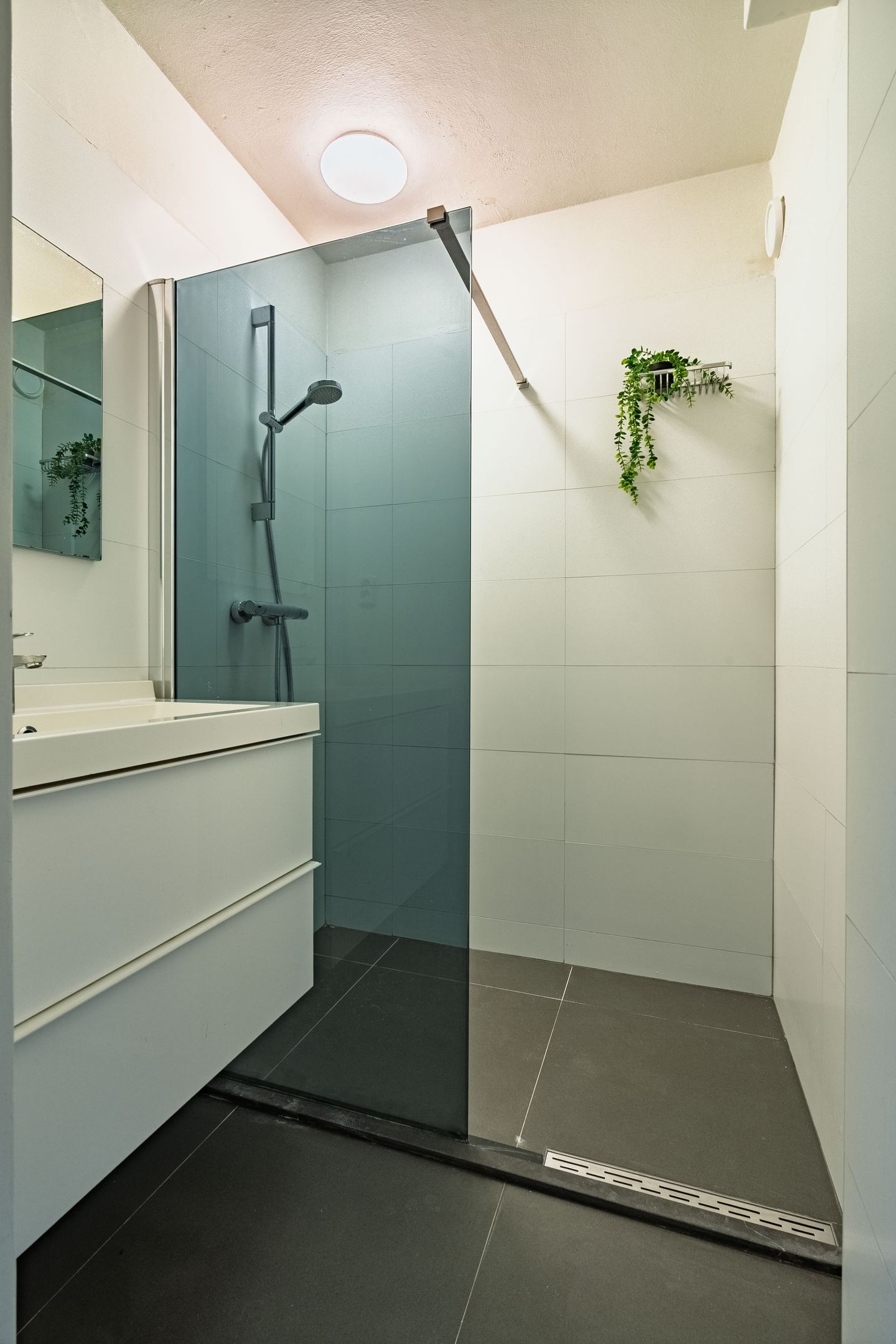 Spacious 4-Room Apartment in Green Wageningen Surroundings with Sustainability Upgrades — 17