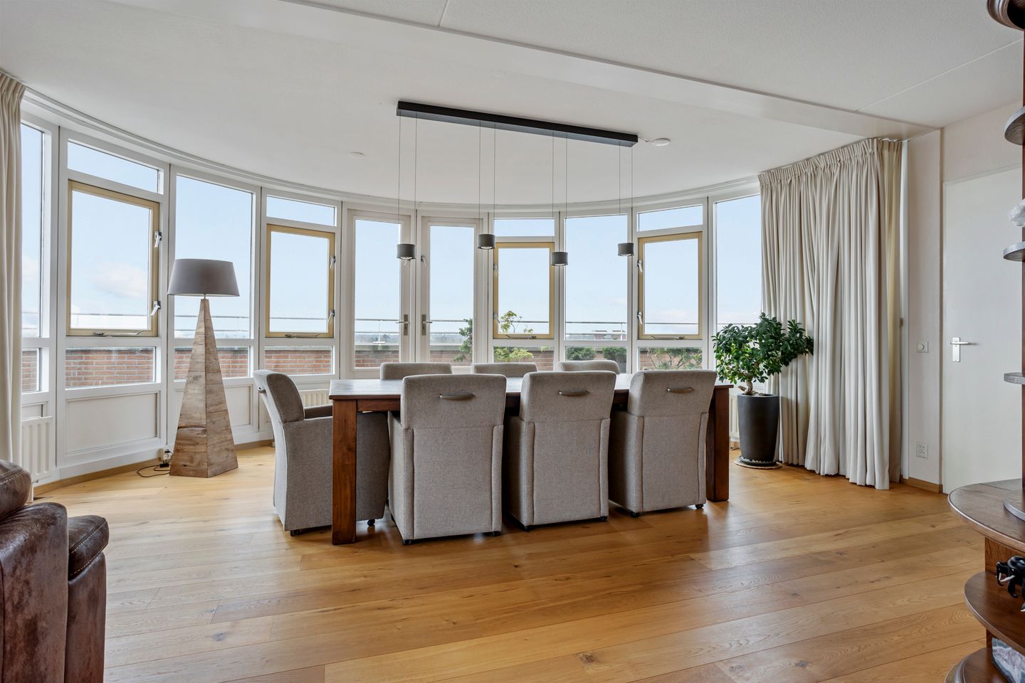 Foto 10 van Bram Limburgstraat 136