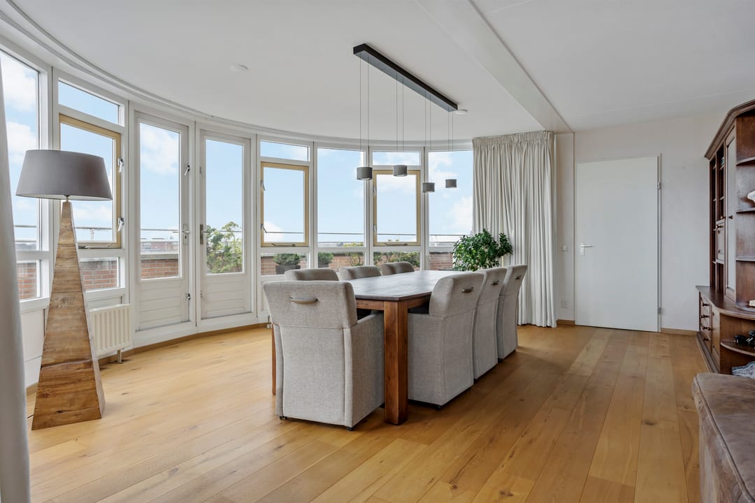 Foto 11 van Bram Limburgstraat 136