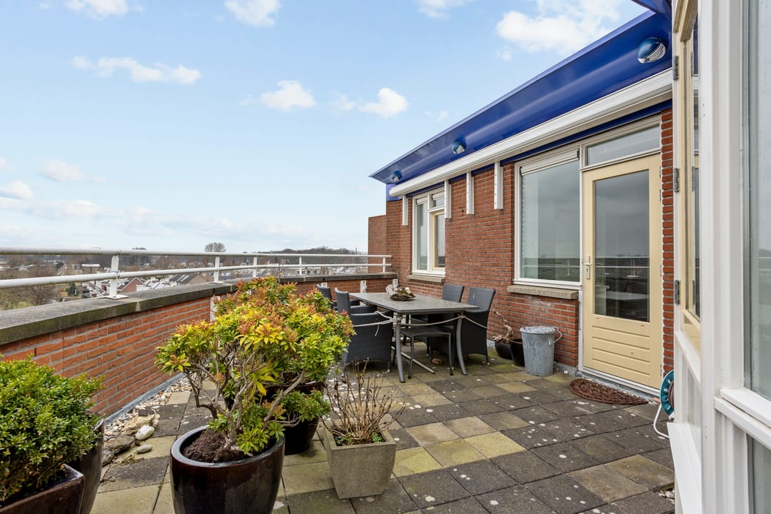 Foto 23 van Bram Limburgstraat 136