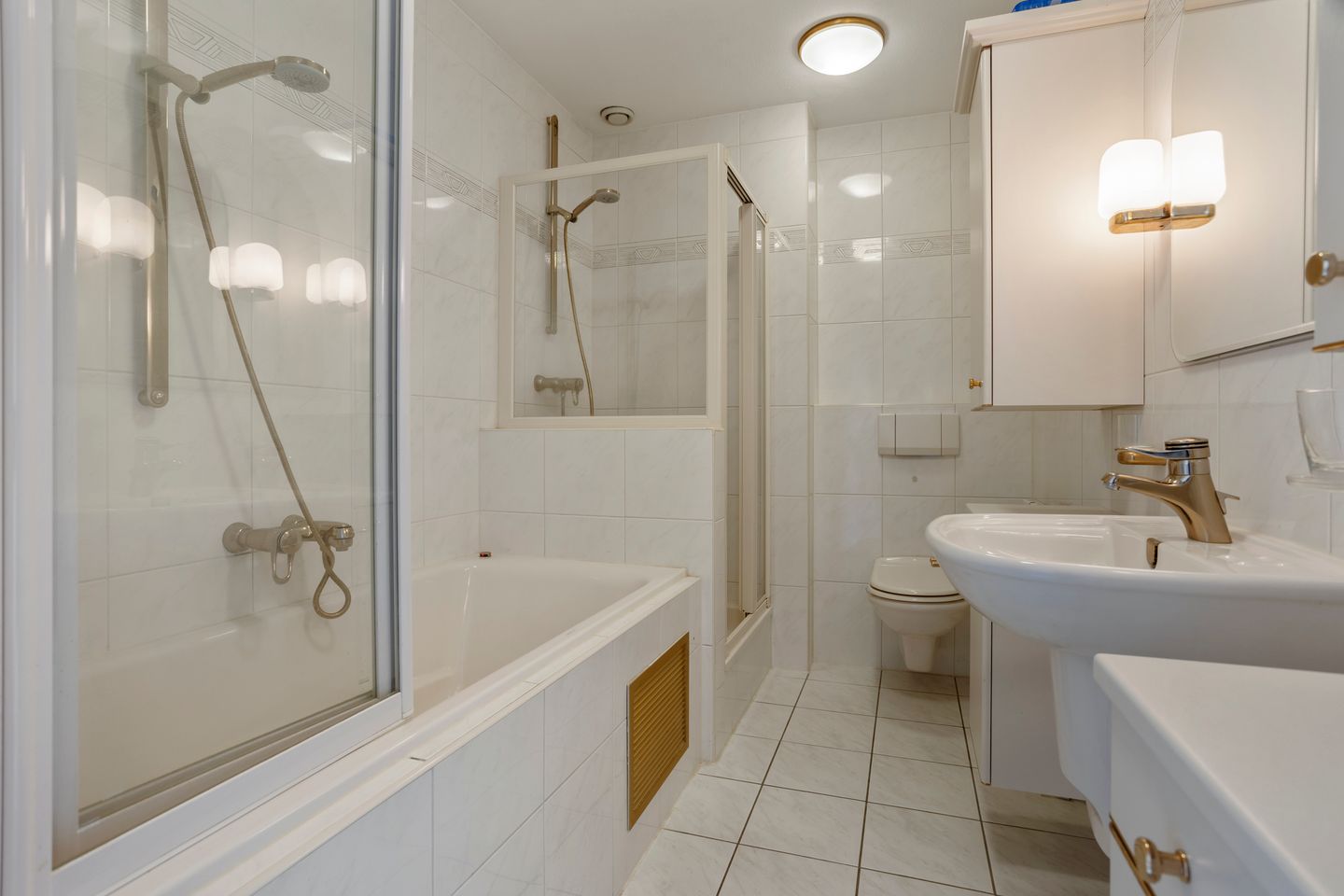 Foto 29 van Bram Limburgstraat 136