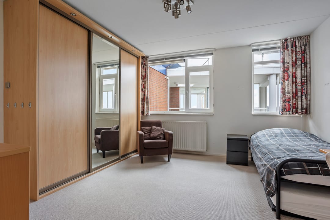 Foto 32 van Bram Limburgstraat 136