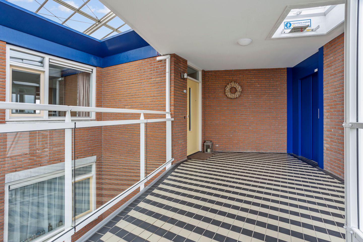 Foto 35 van Bram Limburgstraat 136