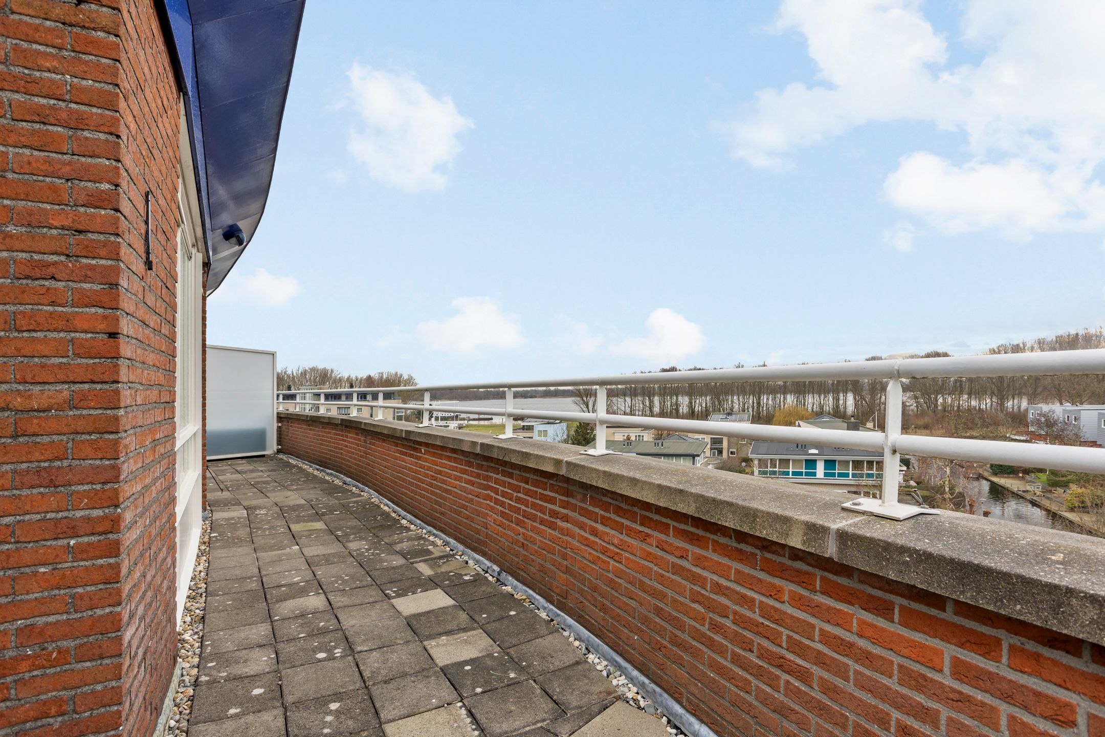 Foto 21 van Bram Limburgstraat 136