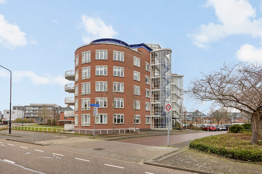 Foto 46 van Bram Limburgstraat 136