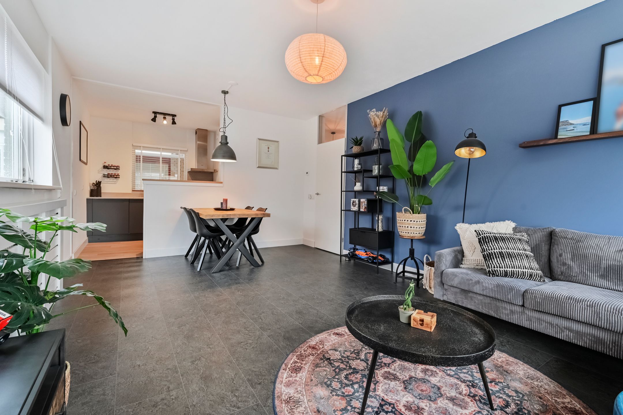 Photo 15 of Passage 56