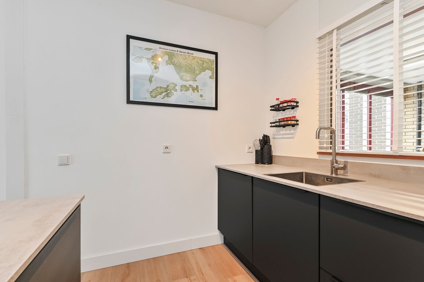 Photo 19 of Passage 56