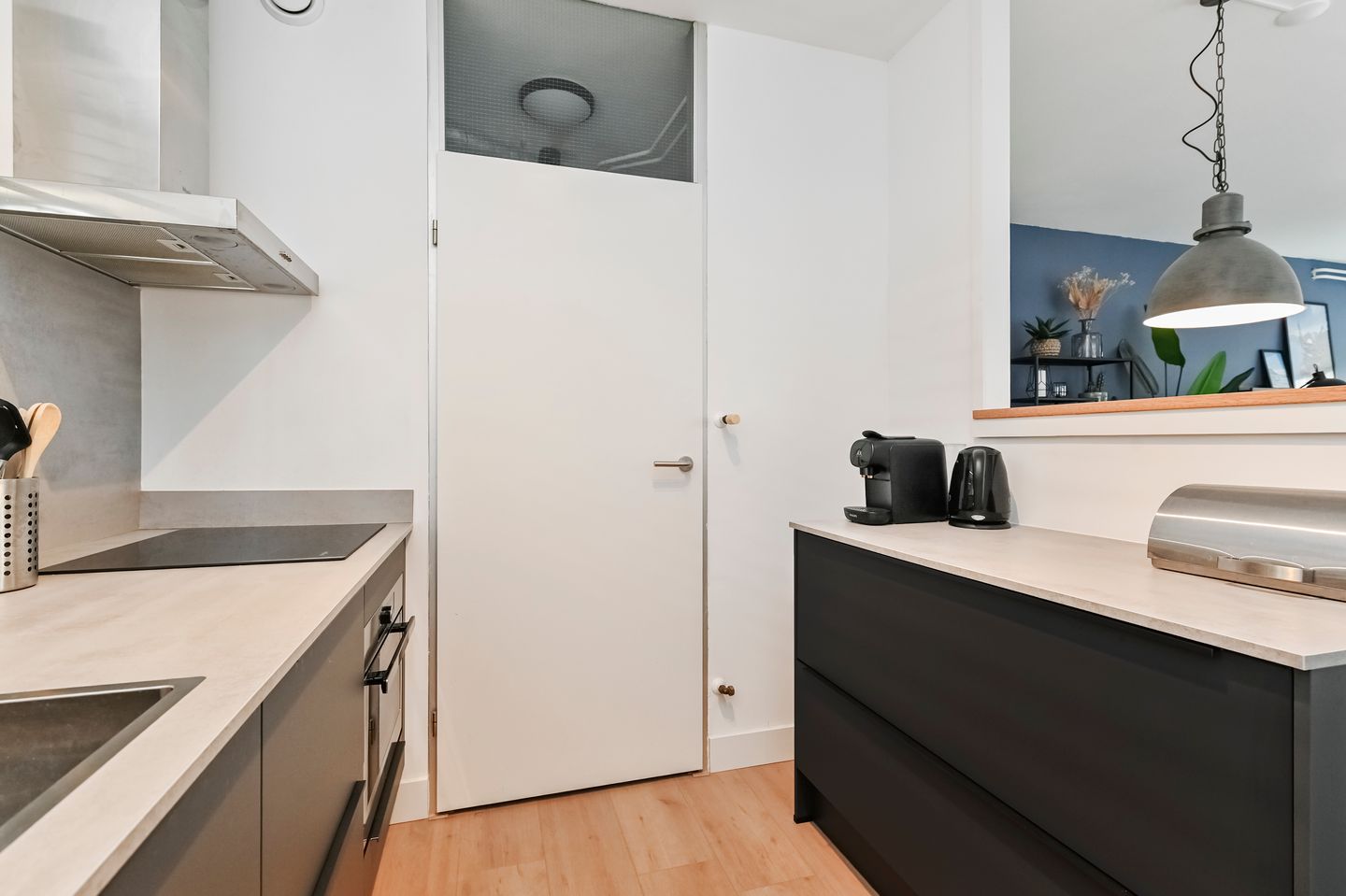 Photo 20 of Passage 56