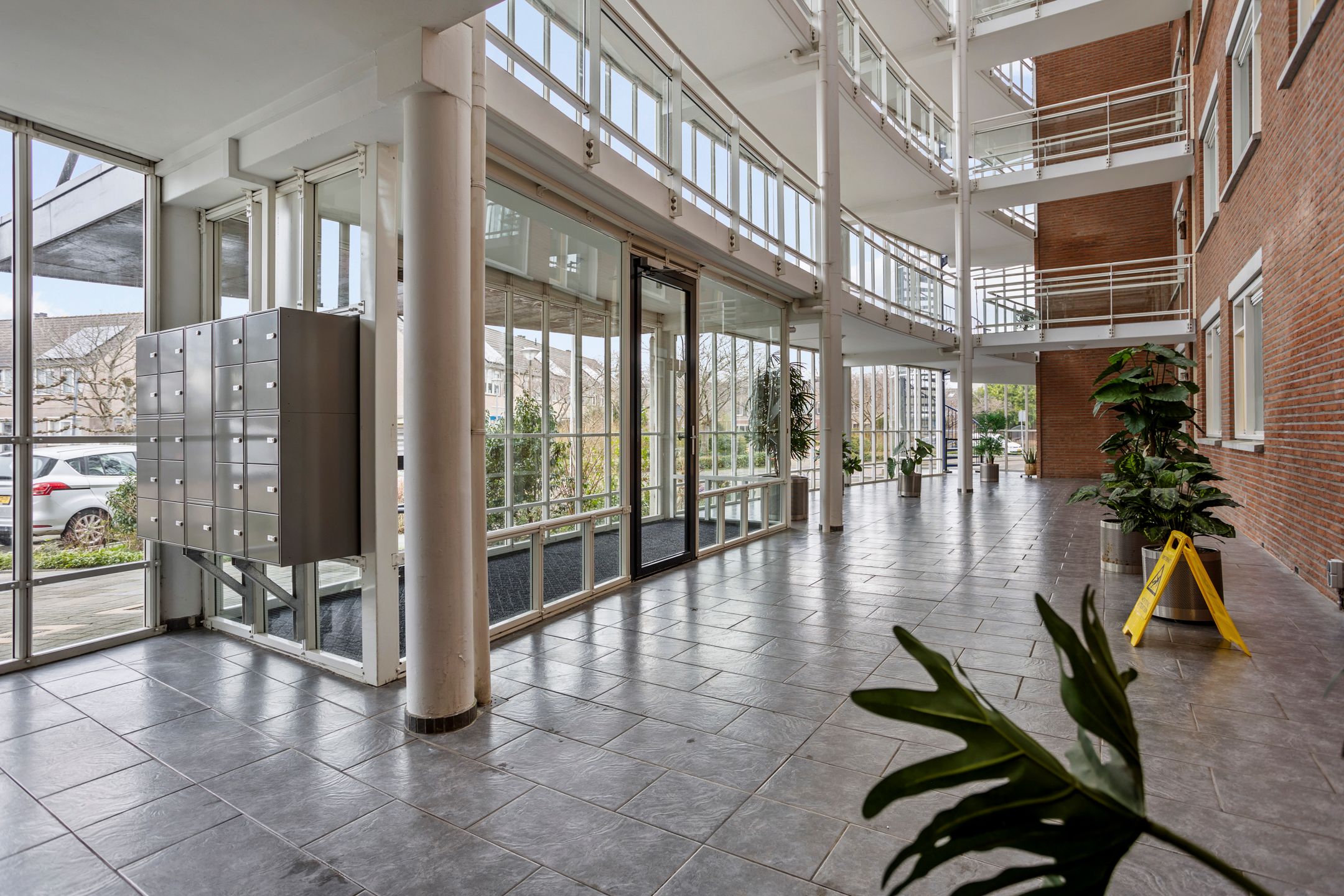 Foto 39 van Bram Limburgstraat 136