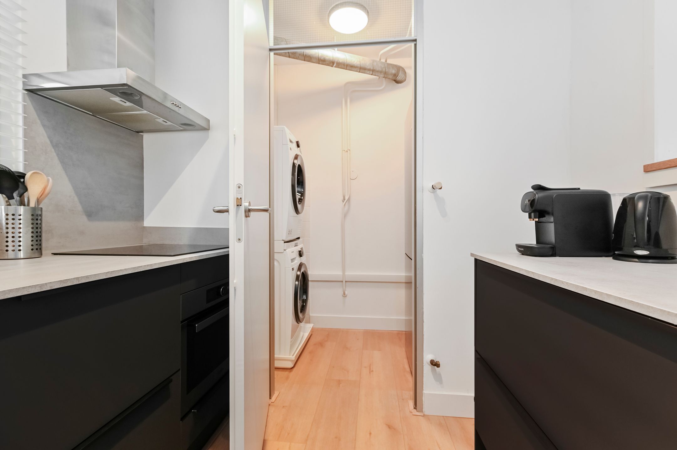 Photo 21 of Passage 56