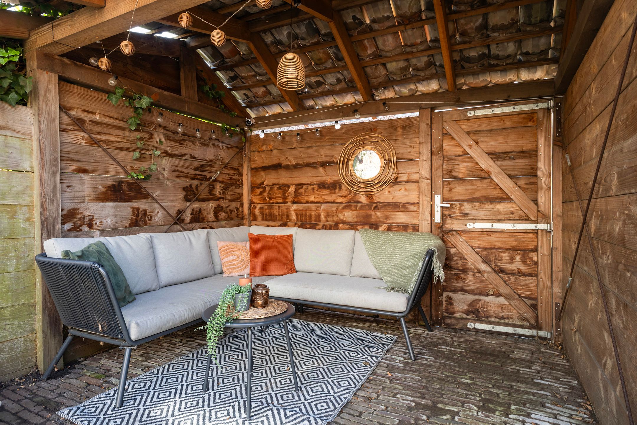 Photo 24 of Arumerstraat 17