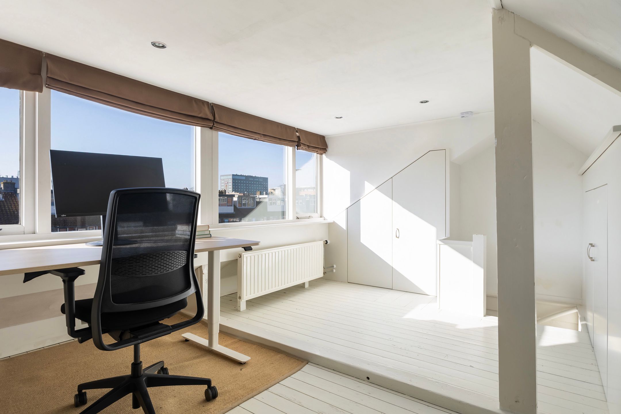 Photo 42 of Arumerstraat 17