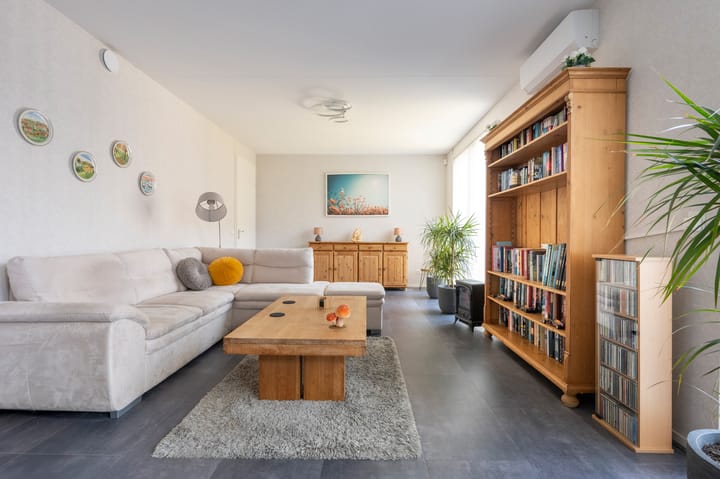 Photo 4 of Hazelaarwal 16