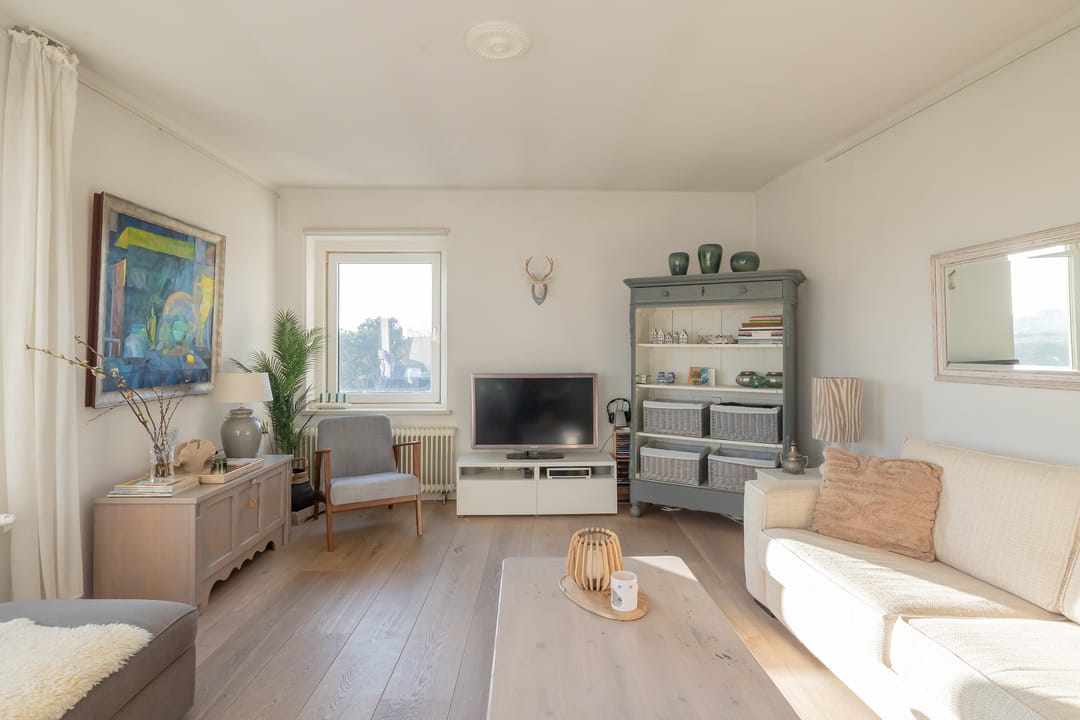 Spacious Corner Maisonette with Panoramic Dune Views — 13