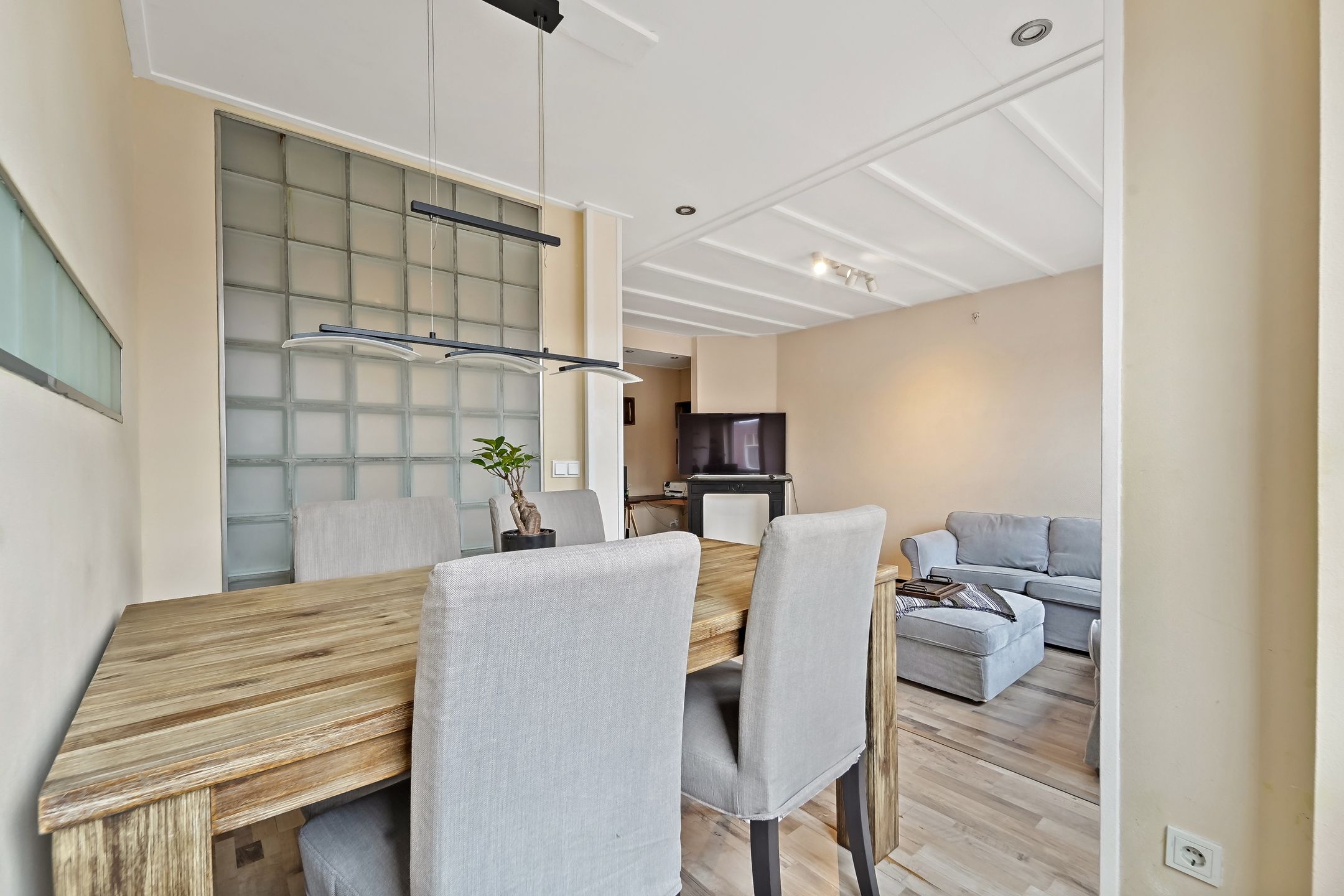 Foto 12 van Hendrik Zwaardecroonstraat 196