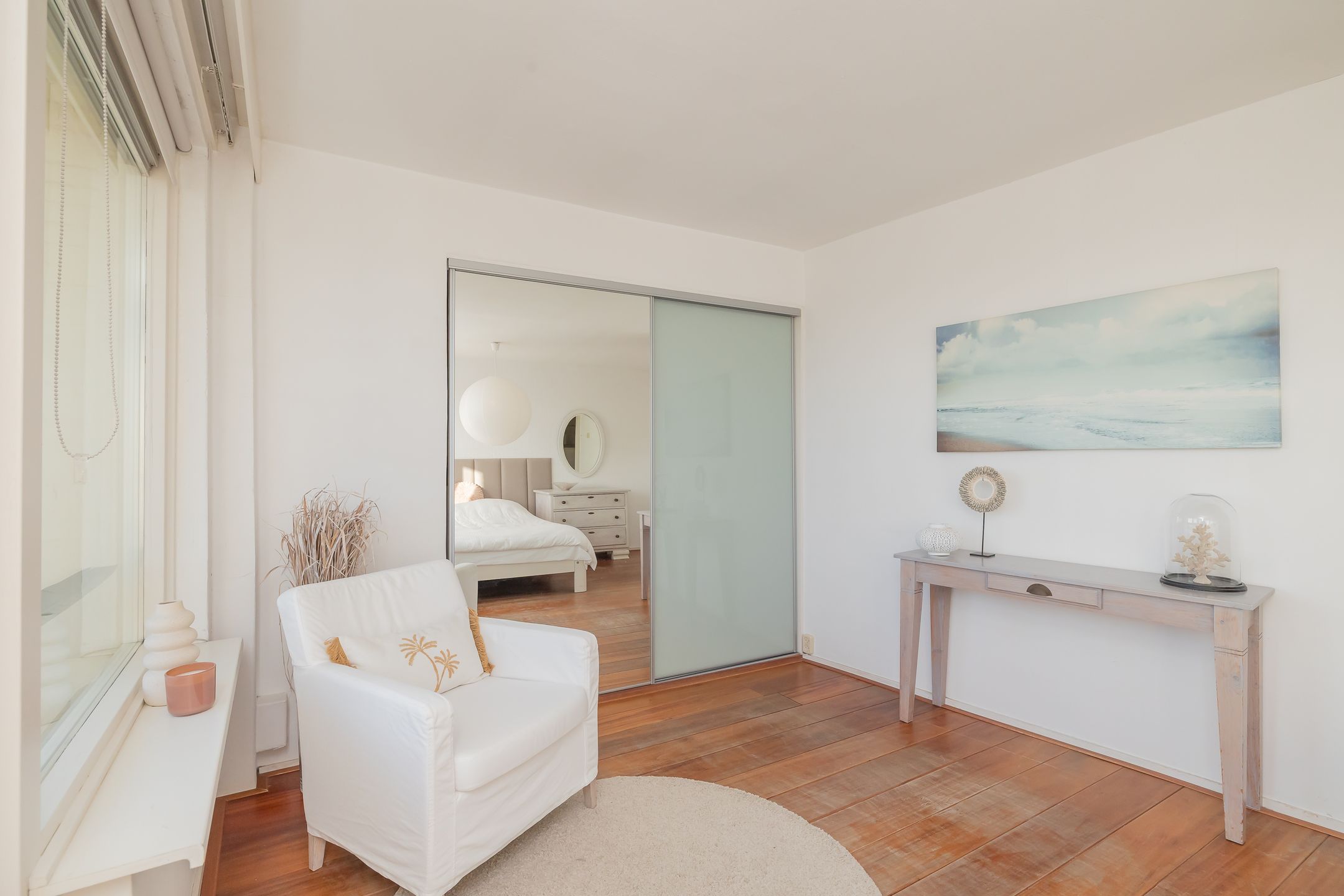Spacious Corner Maisonette with Panoramic Dune Views — 19