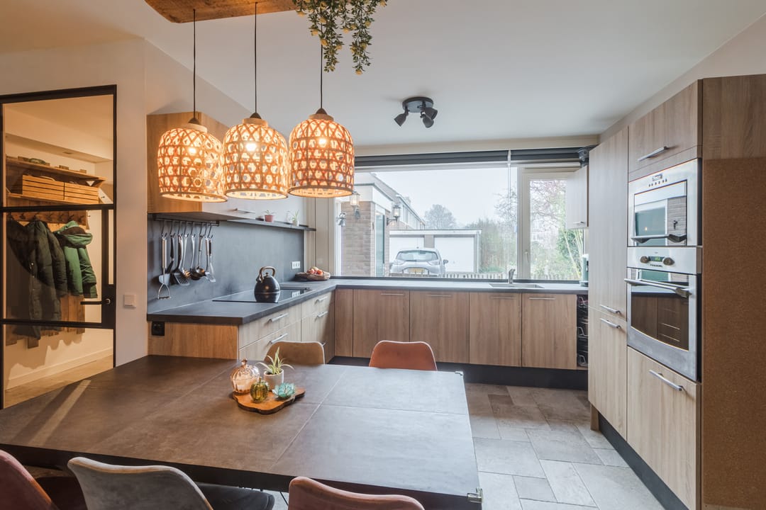 Photo 8 of Beveland 1