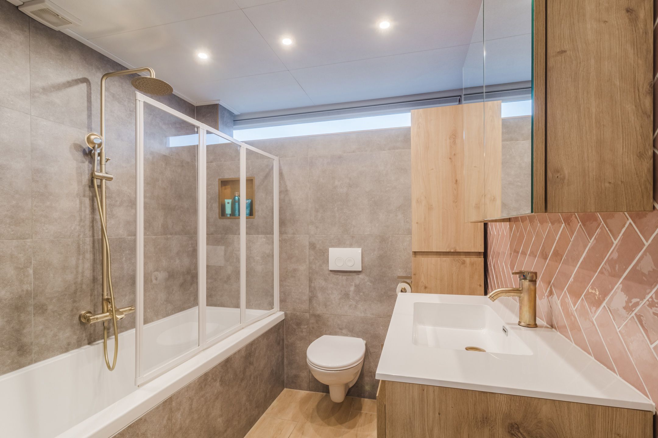 Photo 24 of Beveland 1