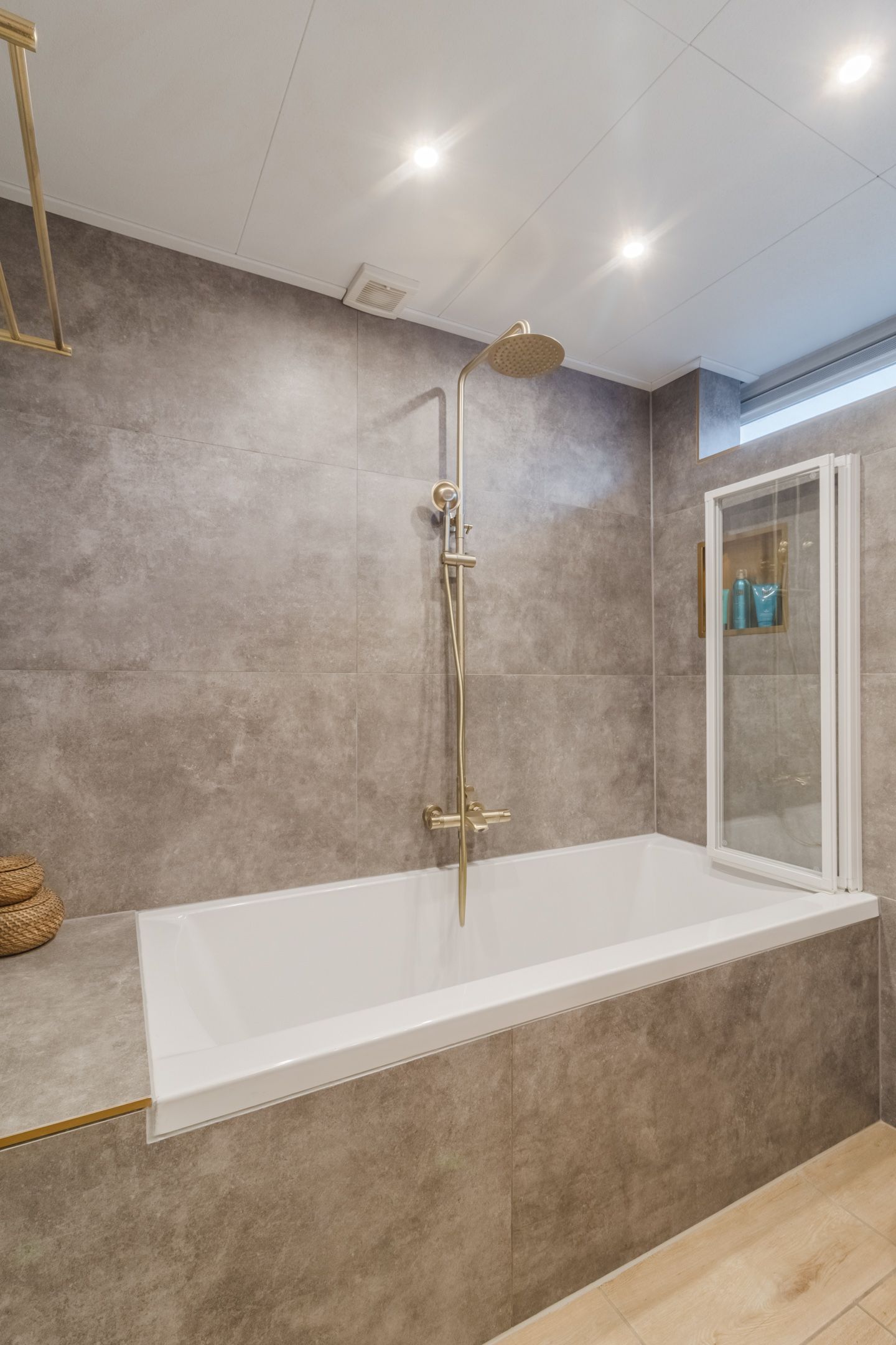 Photo 27 of Beveland 1