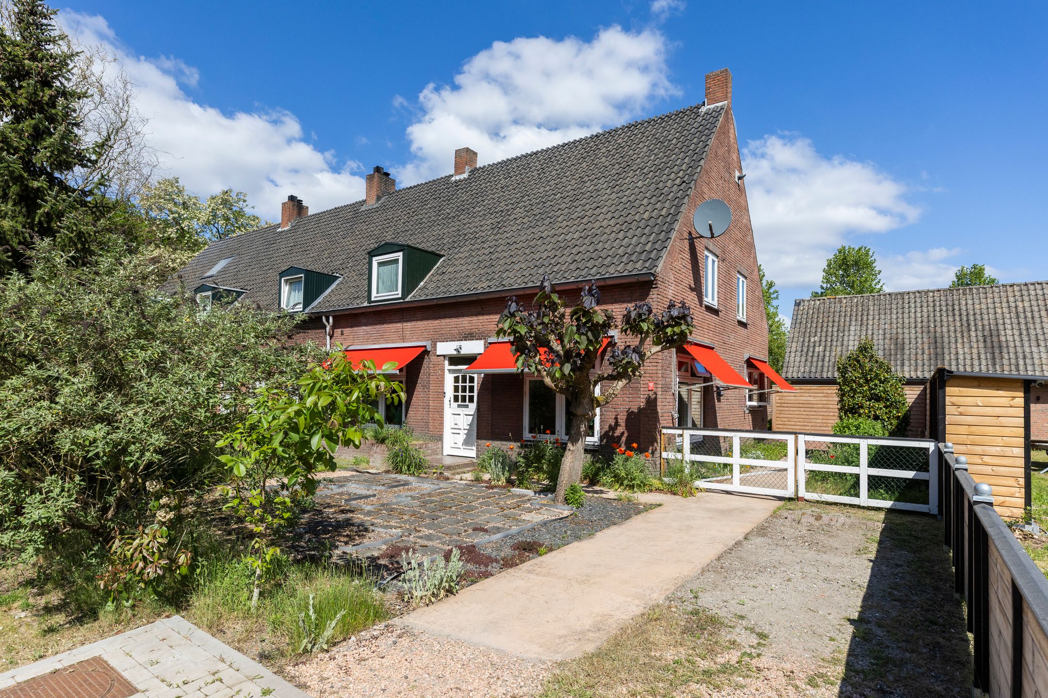 Buying a house in The Netherlands., Parallelweg 15