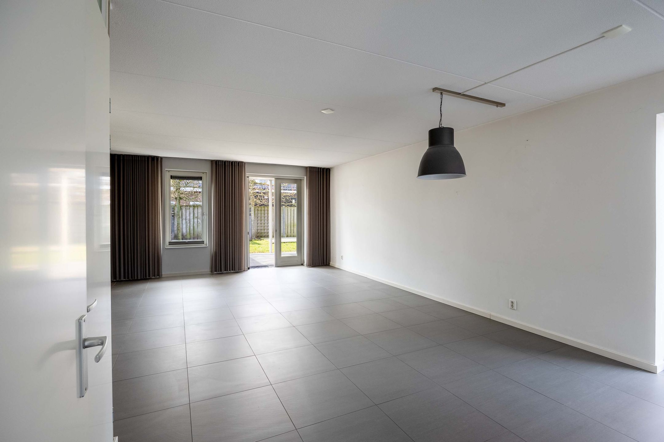 Photo 9 of Adelaar 35
