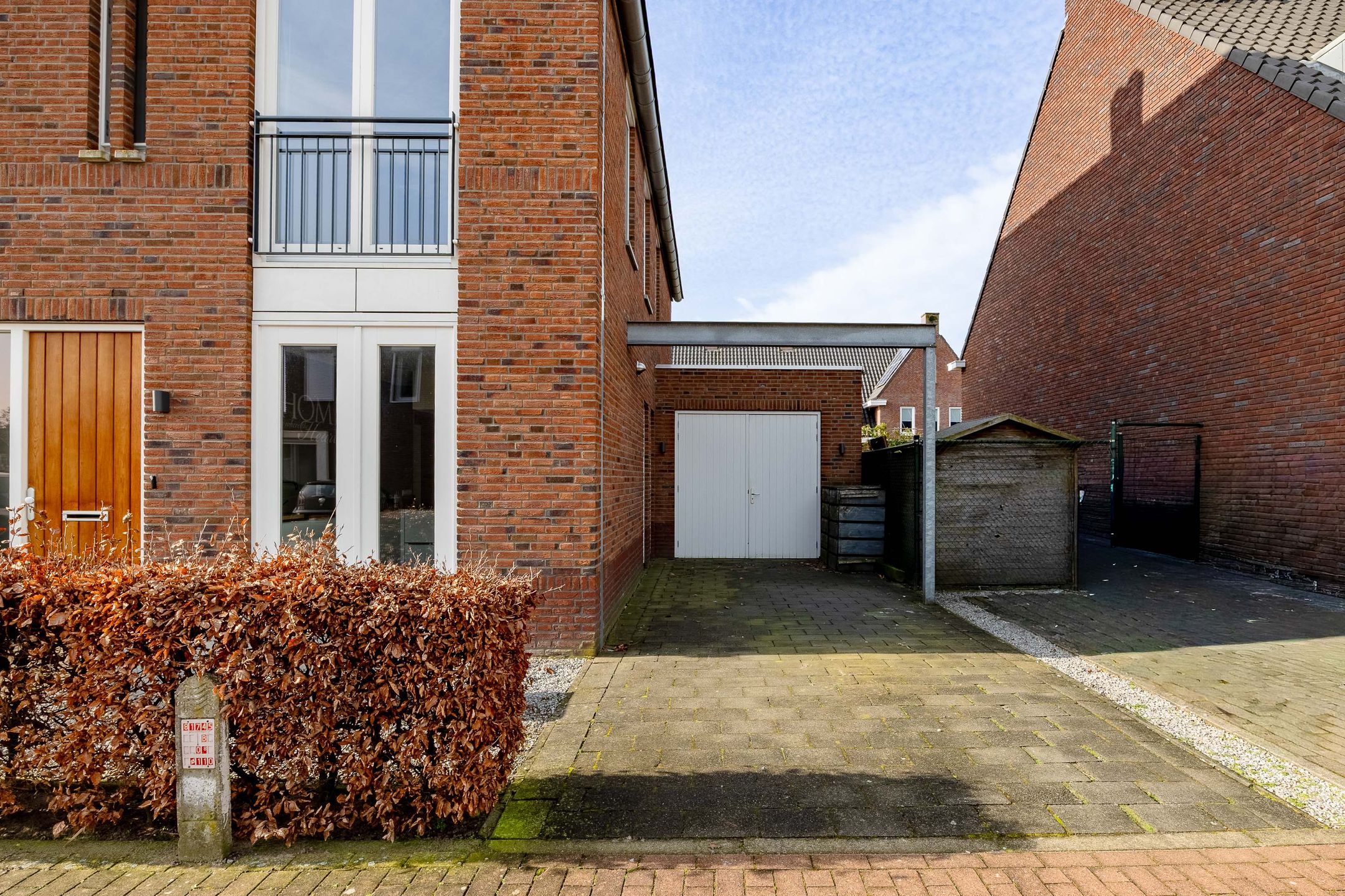 Photo 30 of Adelaar 35