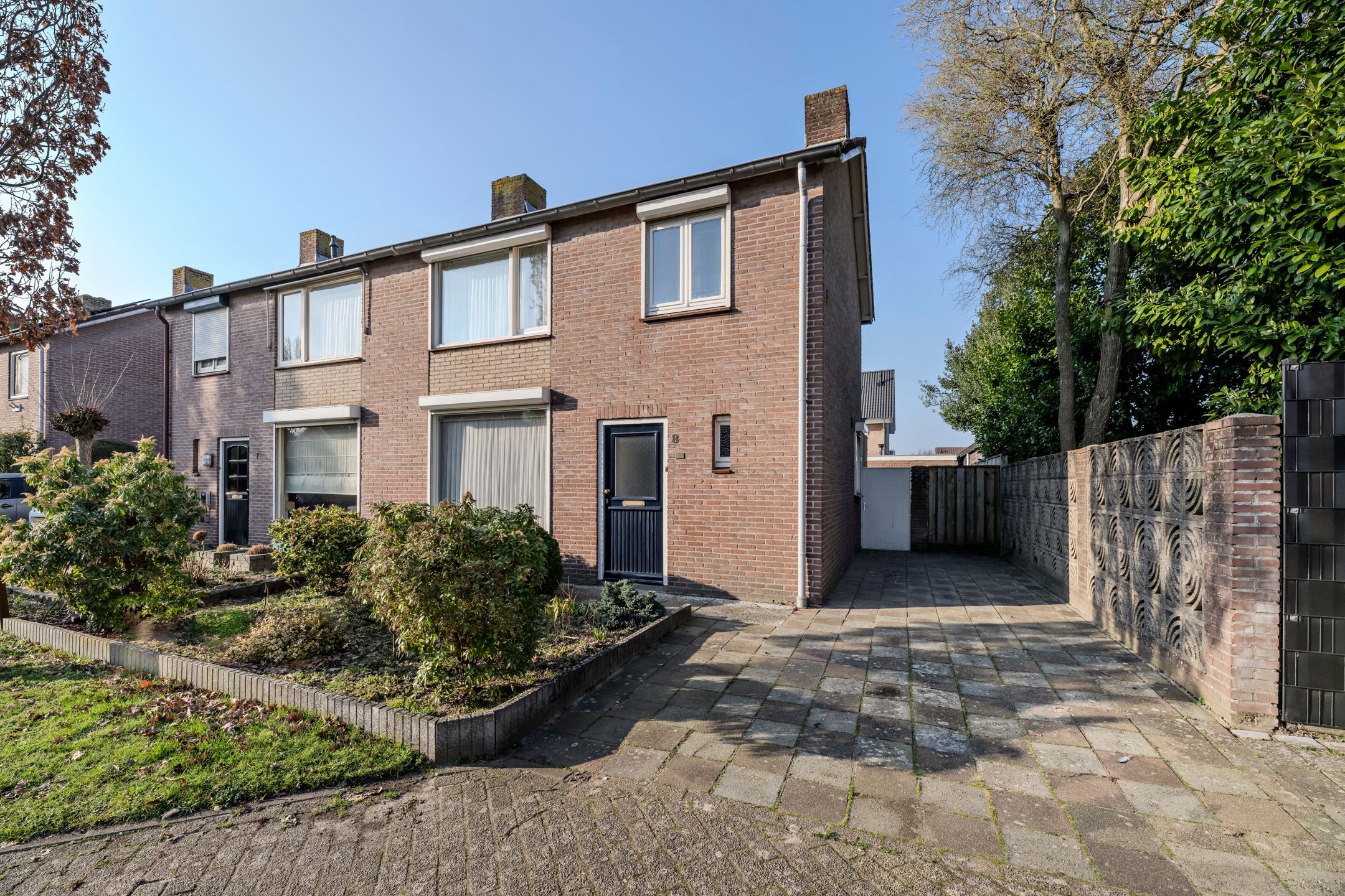 Buying a house in The Netherlands., Sprenger van Eijkstraat 8