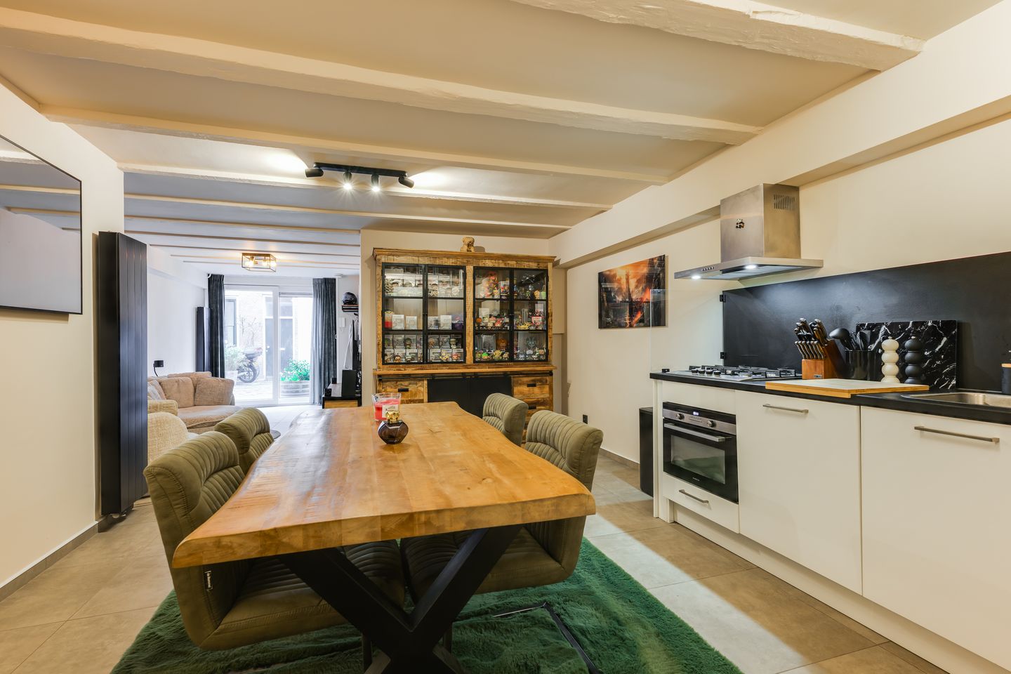 Photo 10 of Narmstraat 6-A