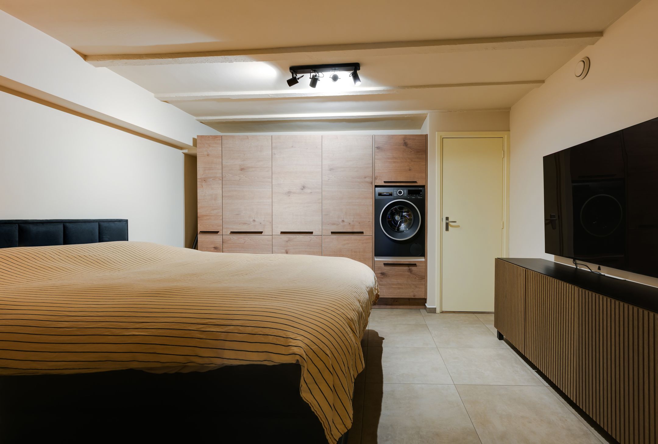 Photo 12 of Narmstraat 6-A