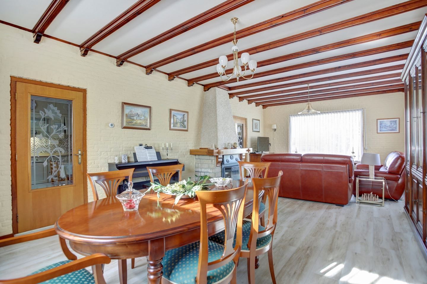 Photo 4 of Rugstraat 43