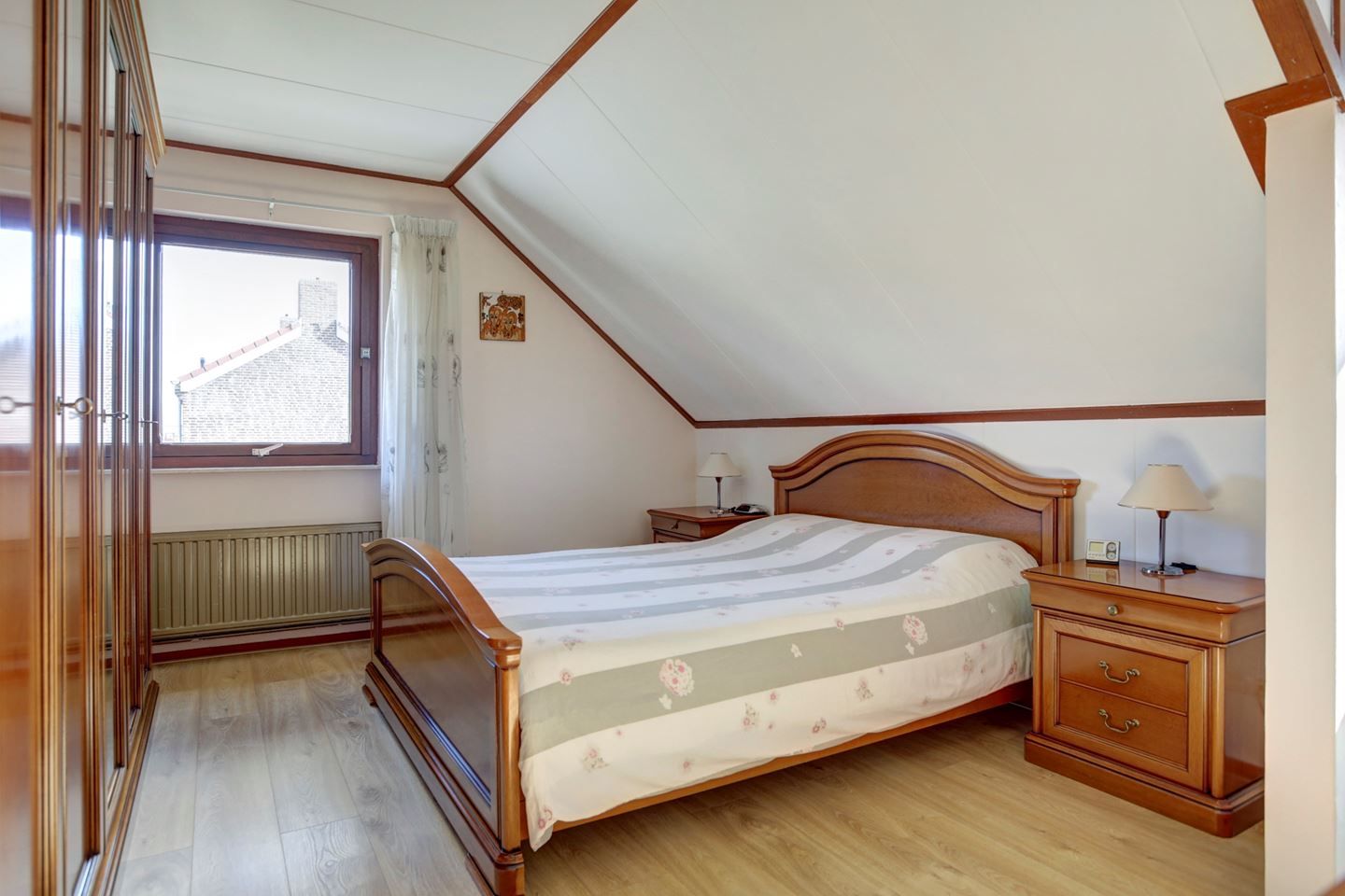 Photo 10 of Rugstraat 43