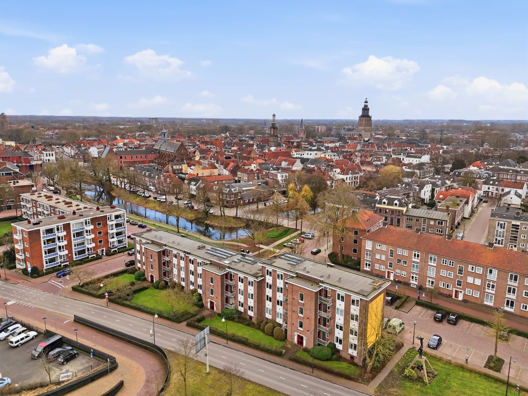 Foto 2 van Stationsplein 121