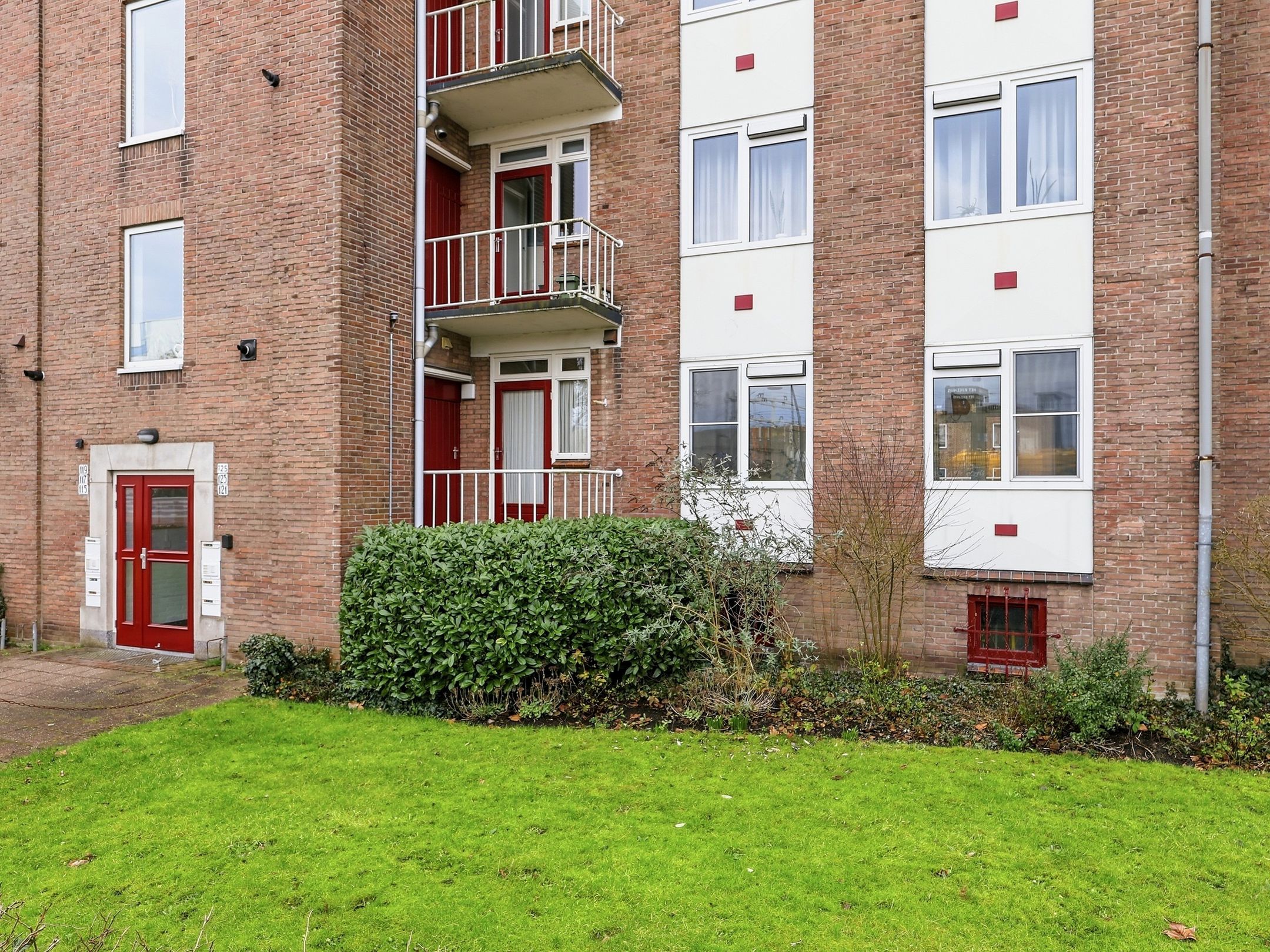 Foto 3 van Stationsplein 121