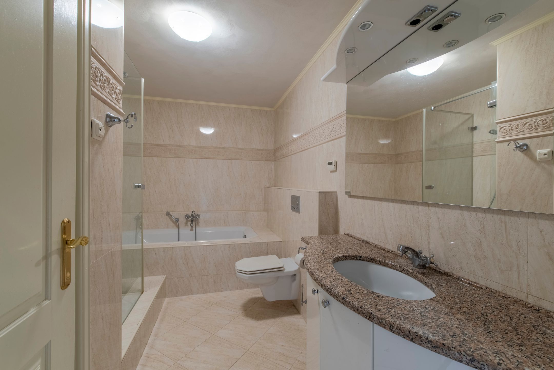 Photo 33 of Parallelweg 1-18