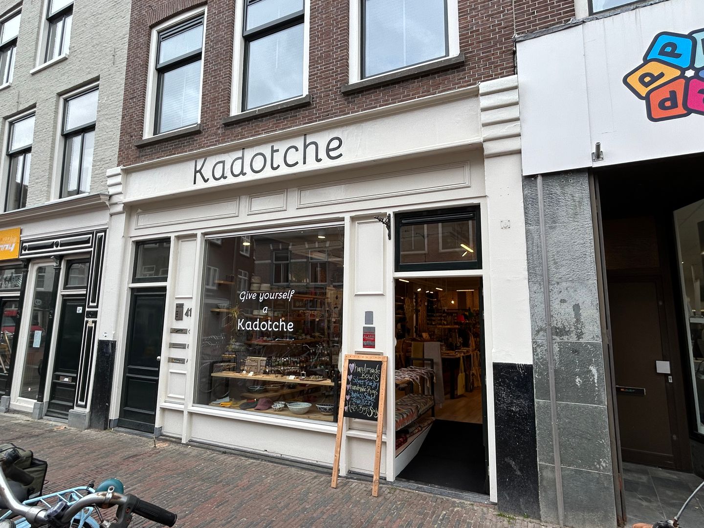 View photo 2 of Voorstraat 41